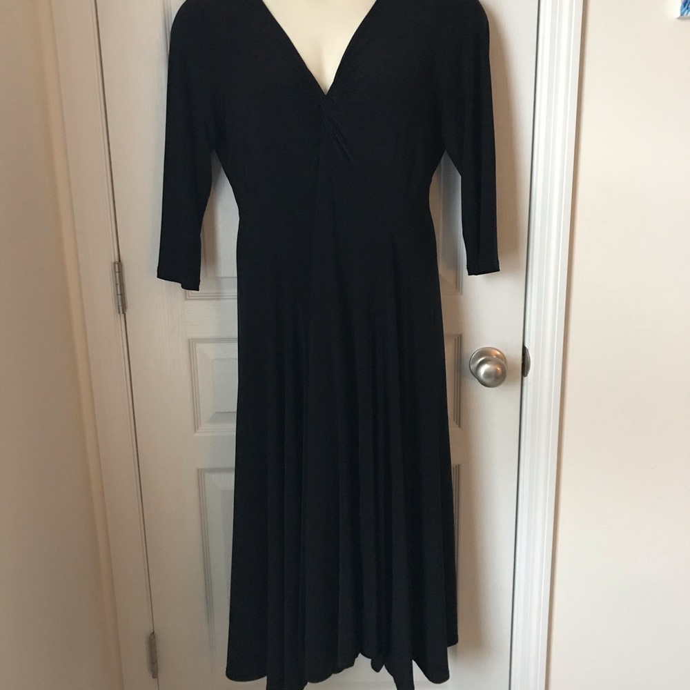EUC Sympli 3/4 Sleeve Twist V Neck Black Dress 14